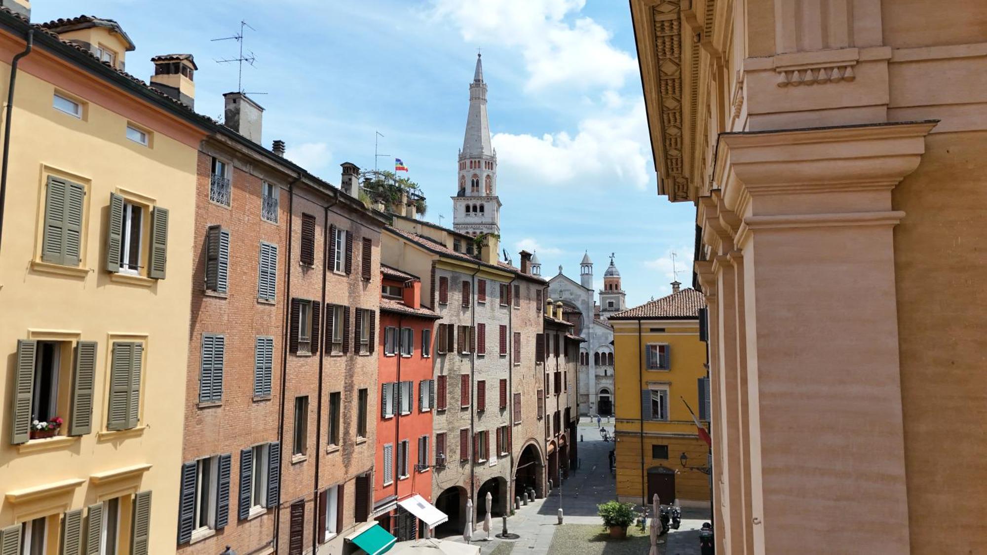Sant'Eufemia 30 Bed & Breakfast Modena Exterior photo